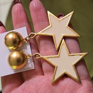 Vintage Premier Designs gold Tonr and Cream Enamel  Star Earrings